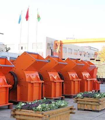 黑鎢礦錘式破碎機