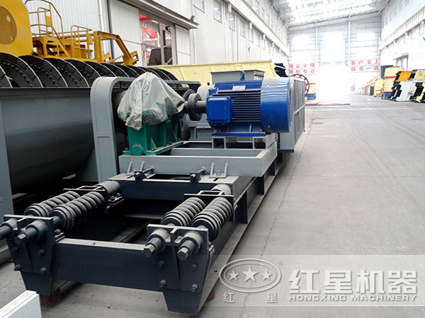 差動(dòng)分級(jí)齒輥式破碎機(jī)