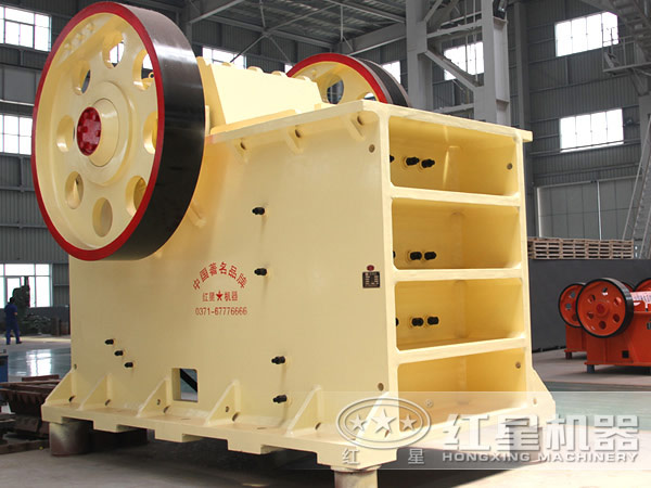 生石灰鄂式碎石機(jī)