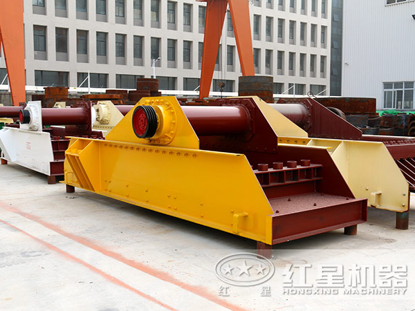 振動(dòng)給料機(jī)圖片