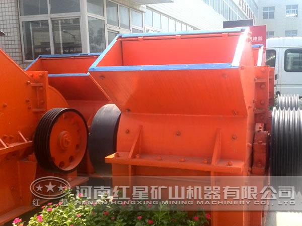 爐渣效能高錘式破碎機