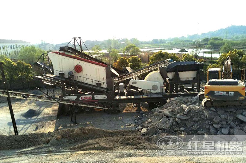 移動破碎機處理現(xiàn)場實拍 移動破碎機處理現(xiàn)場實拍