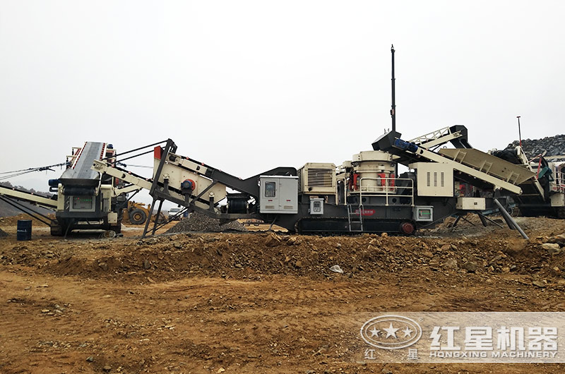 河南一碎石場使用移動破碎機(jī)加工現(xiàn)場 河南一碎石場使用移動破碎機(jī)加工現(xiàn)場