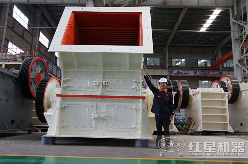 大口徑錘式破碎機(jī) 大口徑錘式破碎機(jī)