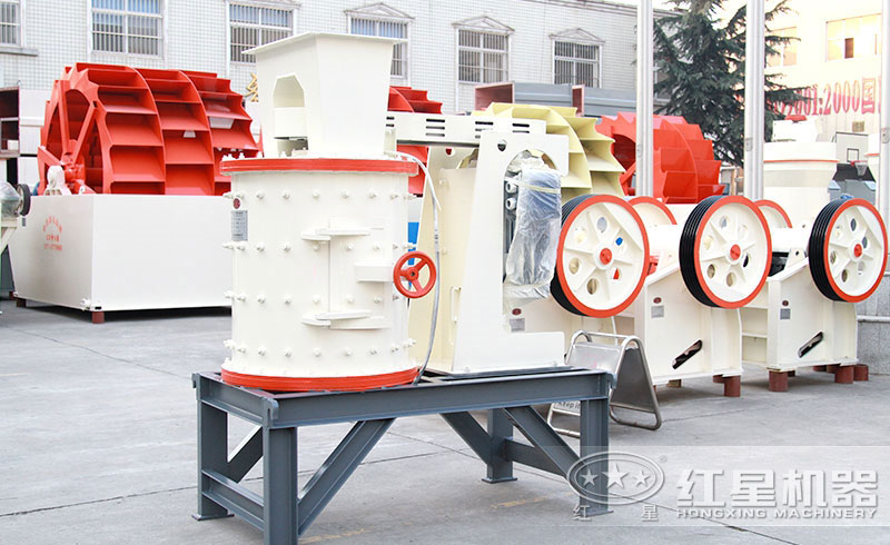 800型復合破碎機圖片 800型復合破碎機圖片