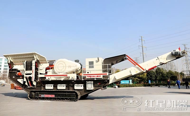 履帶車(chē)碎石機(jī)