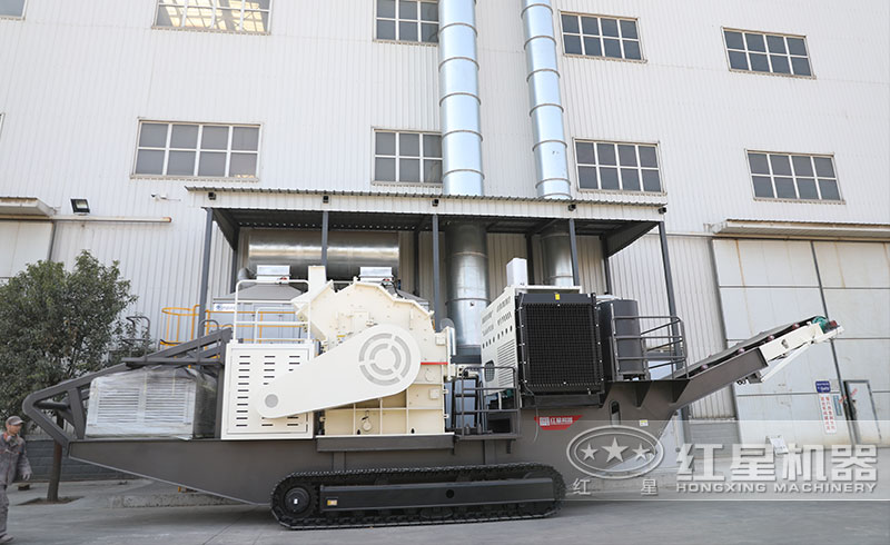 可移動(dòng)的履帶式粉碎機(jī)