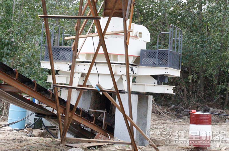 設(shè)備安裝完成，準(zhǔn)備投入生產(chǎn)