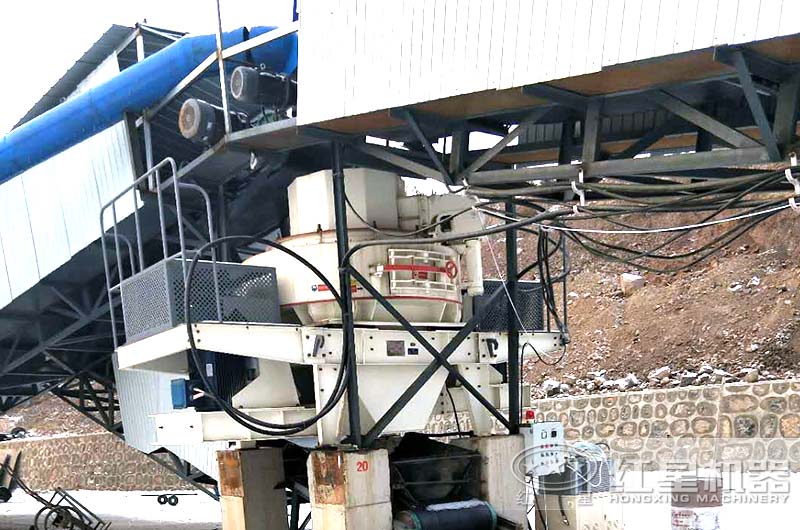 制砂機(jī)作業(yè)現(xiàn)場(chǎng)圖 制砂機(jī)作業(yè)現(xiàn)場(chǎng)圖