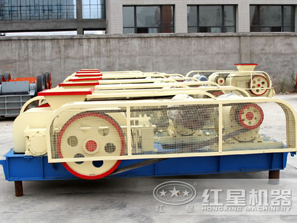 2PG0640對輥破碎機(jī)圖片 2PG0640對輥破碎機(jī)圖片