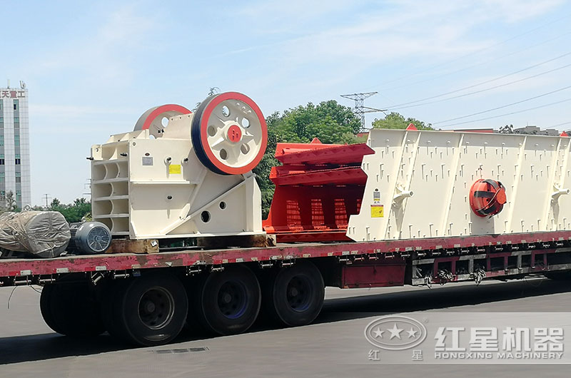 顎式破碎機(jī)設(shè)備發(fā)貨中 顎式破碎機(jī)設(shè)備發(fā)貨中