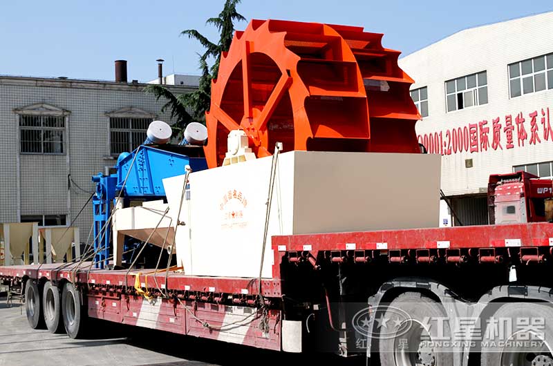 兩臺輪式洗砂機發(fā)貨出廠