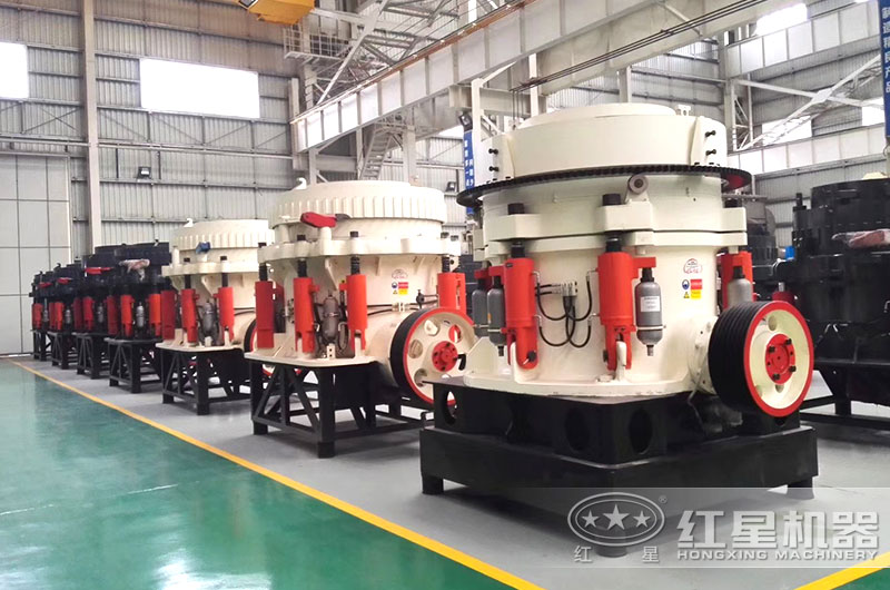 圓錐破碎機(jī)廠區(qū)實(shí)拍圖 圓錐破碎機(jī)廠區(qū)實(shí)拍圖