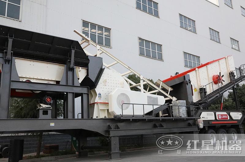 移動式破碎站廠區(qū)實(shí)拍圖