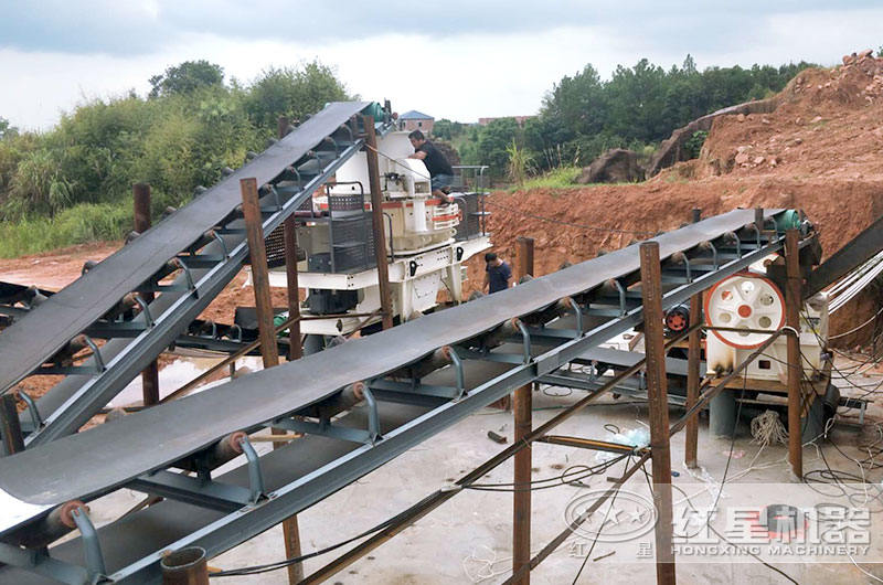 制砂機(jī)生產(chǎn)線安裝中 制砂機(jī)生產(chǎn)線安裝中