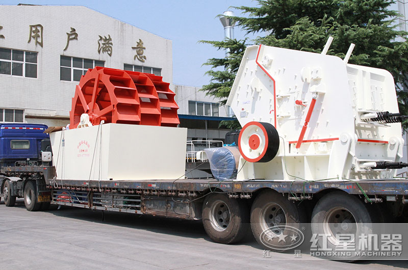 1520反擊破碎機(jī)發(fā)貨啦！前往山東！