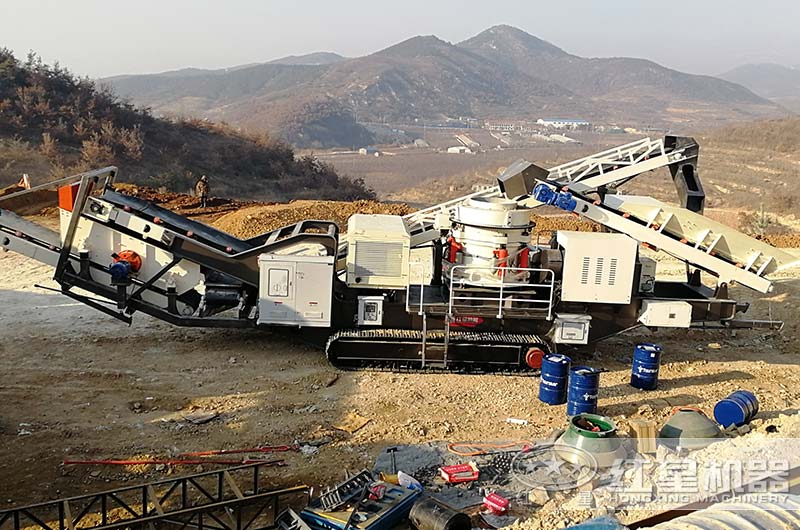 為山東某客戶推薦的履帶式移動打砂機(jī)型號，效能高