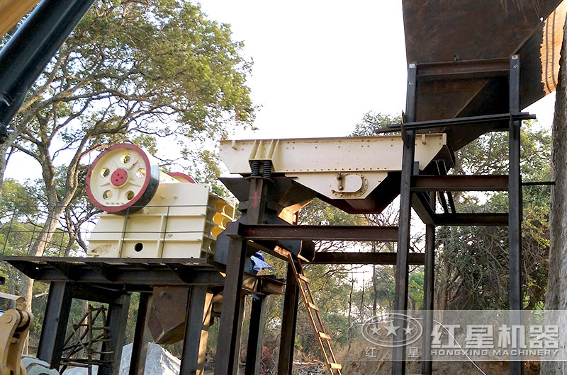 46破碎機生產(chǎn)現(xiàn)場 46破碎機生產(chǎn)現(xiàn)場