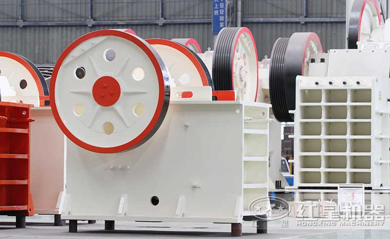 HDX德版連體顎式破碎機(jī)設(shè)備實拍 HDX德版連體顎式破碎機(jī)設(shè)備實拍